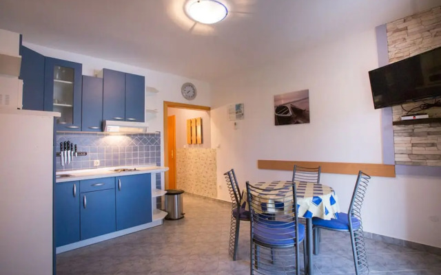 Apartment Sanic Rab 2