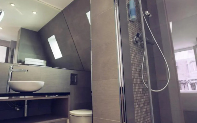 Timhotel Le Louvre