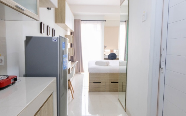 Chic and Cozy Springwood Residence Studio Apartment – Guest Rooms – Tangerang