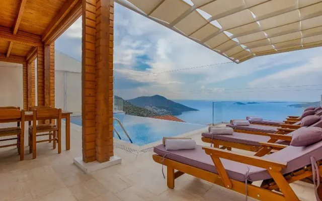 Villa Firuze by Lucida Villas