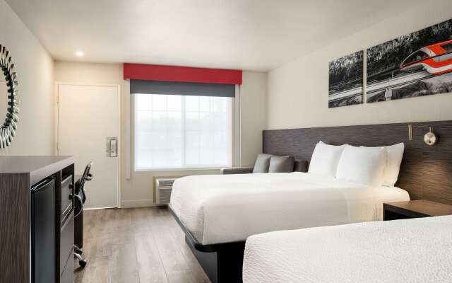 Ramada by Wyndham Anaheim Convention Center