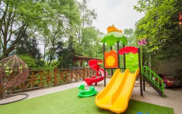 Qingxi Courtyard Hostel