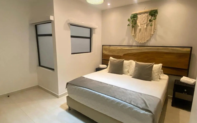 Maidy Luxury Hotel