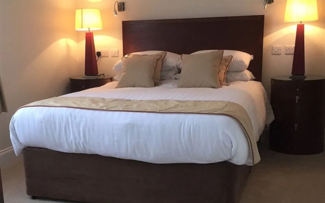 Kings Park Hotel