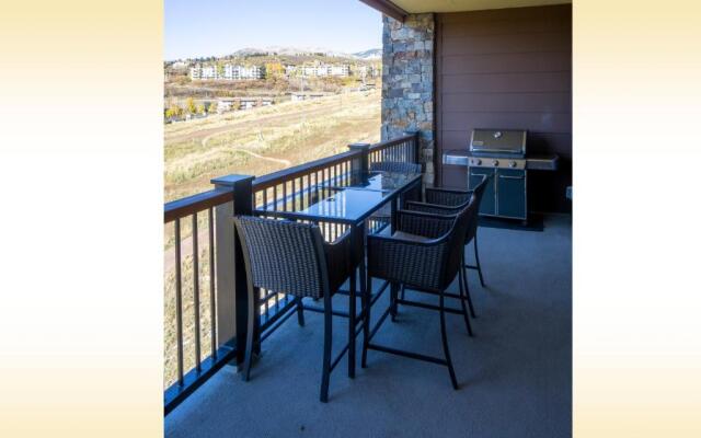Edgemont 2401 - Luxury Ski-in Ski-out Condo