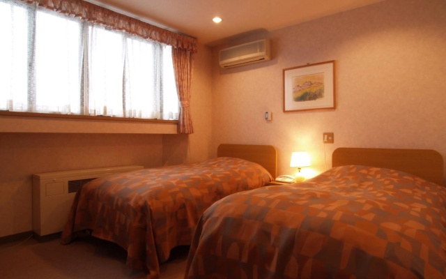 Akakura Wakui Hotel – Guest Rooms – Myoko