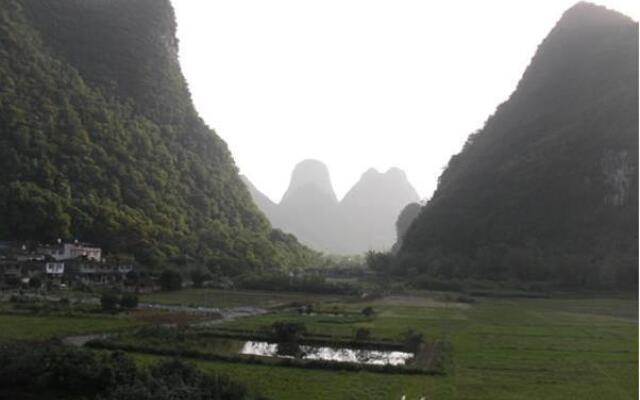 Yangshuo Huanggong Garden Hotel