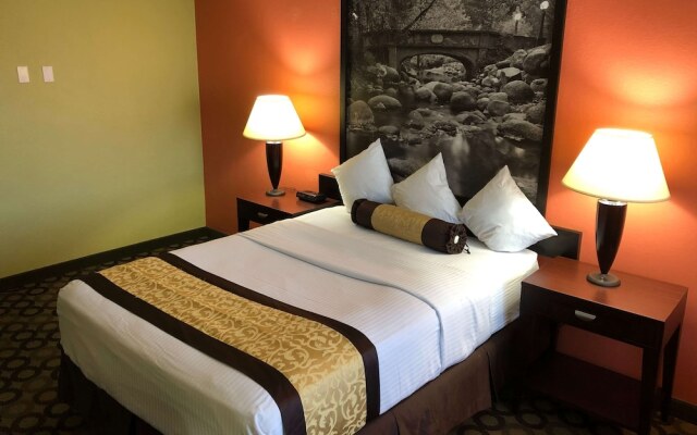 Super 8 by Wyndham Ontario