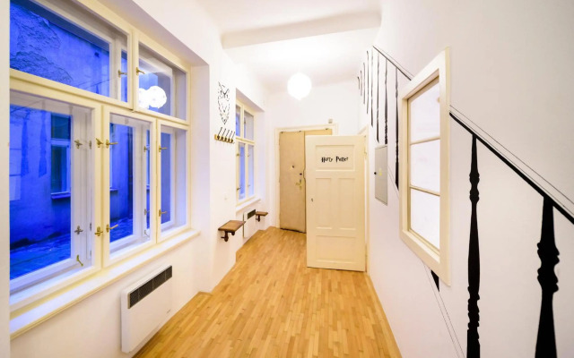 Amazing Harry Potter'S Apt. At Old Town