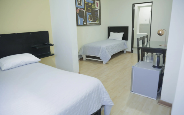 Miraflores Rooms