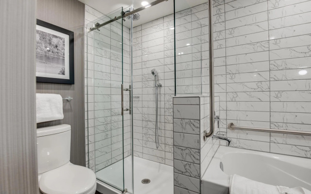 Sandman Signature Saskatoon South Hotel