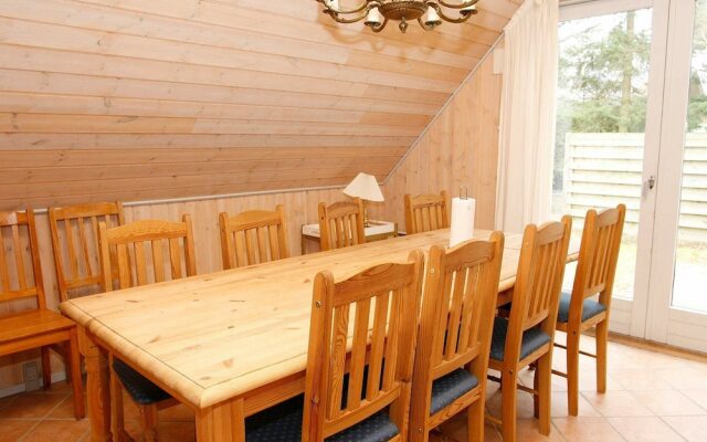 Modern Holiday Home With Indoor Whirlpool at Hals Jutland