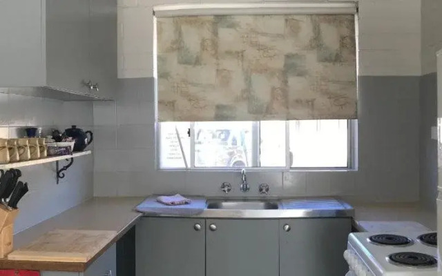 Kon Tiki Apartments