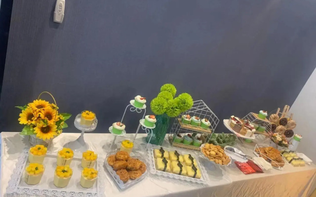 Holiday Inn Express Wuhan Optical Valley by IHG