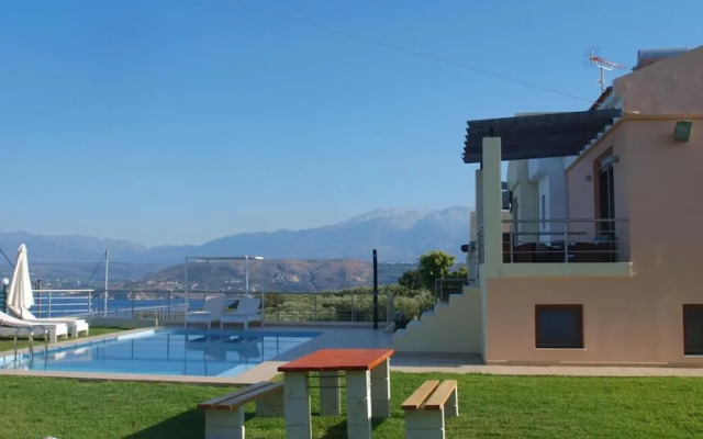 Villa Roula 3BR Seaview Villa in Chania