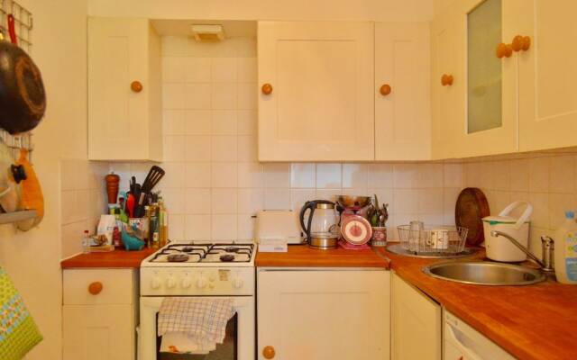 One Bedroom Meadowbank Apartment Sleeps 2