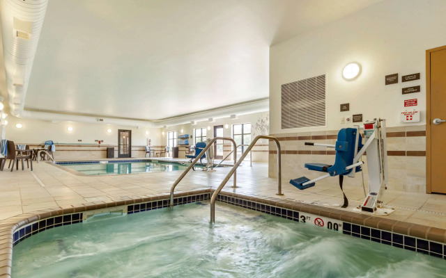 MainStay Suites Lincoln University Area