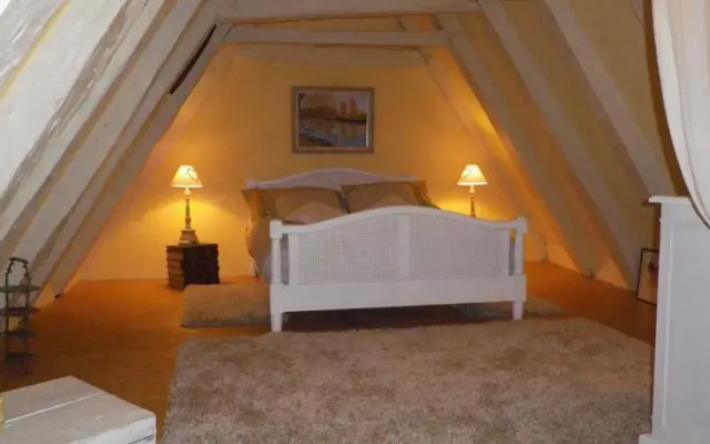 Chambre d'Hôtes-Tour de Garde XIVe