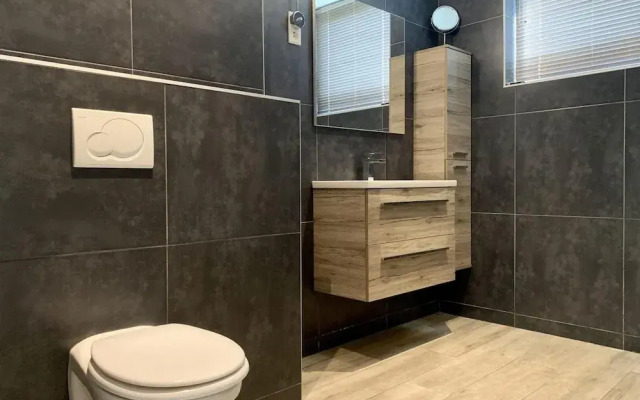 Bungalow in Sint Maartenszee With Veranda