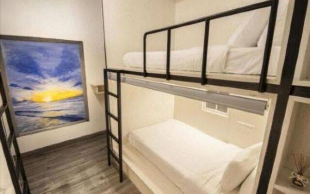 New S7 VIP - Hostel