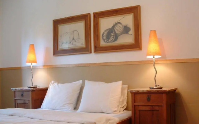 Center Opera Apartments