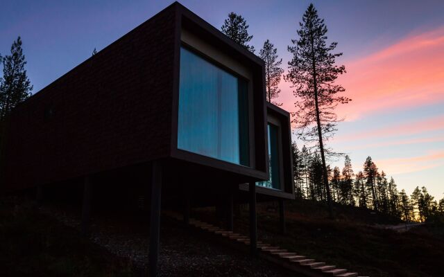 Arctic TreeHouse Hotel