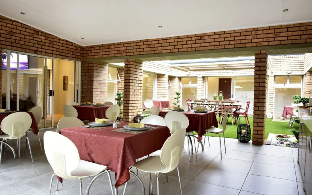 Five O'clock Zen Boutique Guest House