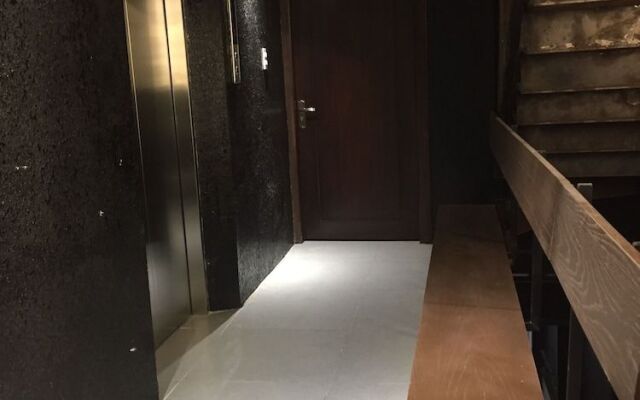 The Garden Capsule Hotel