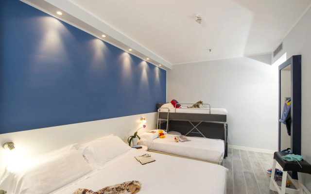 NEO Hotel