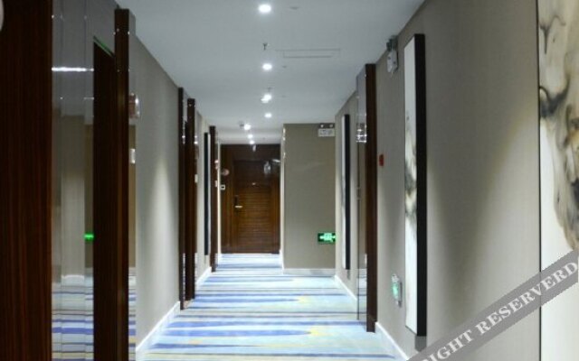 Yun Shang Si Ji Hotel (Runcheng Store, wanda plaza, Kunming)