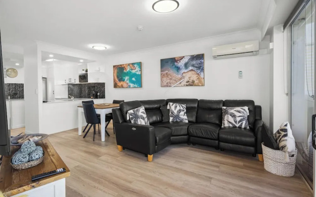 One BR Mediterranean Escape at Burleigh