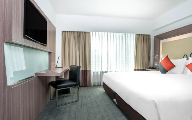 Hilton Garden Inn Bangkok Silom