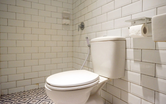 RedDoorz Plus @ Losari Makassar