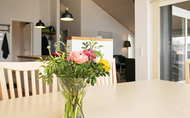 10 Person Holiday Home in Brovst