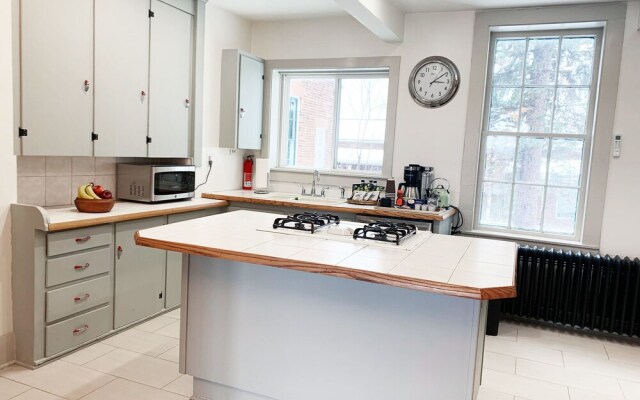 Pert House