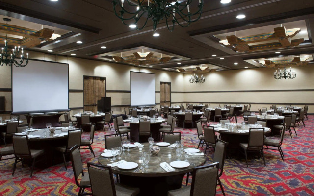 Hilton Santa Fe Historic Plaza