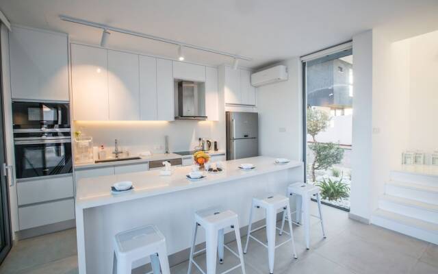 White Pearl Villa 7