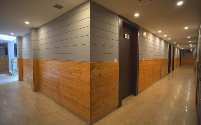 Yashshree Mussoorie Mall Road