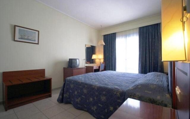 Theodorou Beach Hotel Apartments