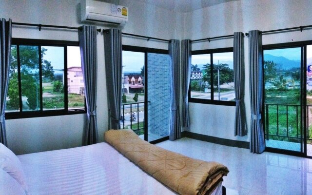 Sleep24 Pua Hostel