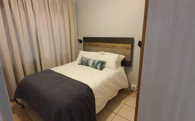TinyApartment@Mosselbay - Entire 1 Bedroom Apartment Mossel Bay Central