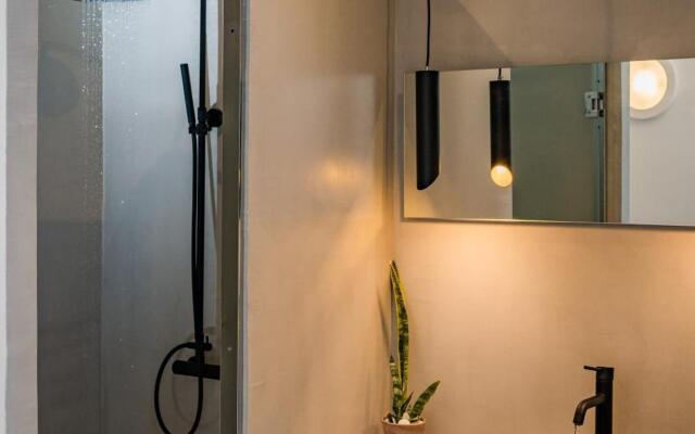 Echo Suites