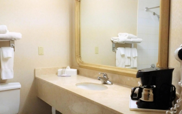 Travelodge by Wyndham Vancouver Airport