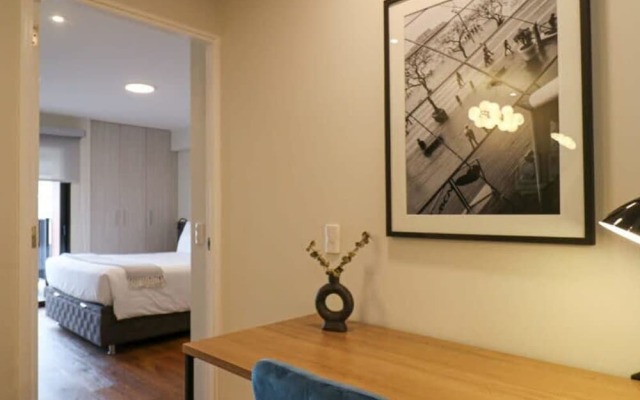 w Spectacular 1BR With Balcony in Miraflores