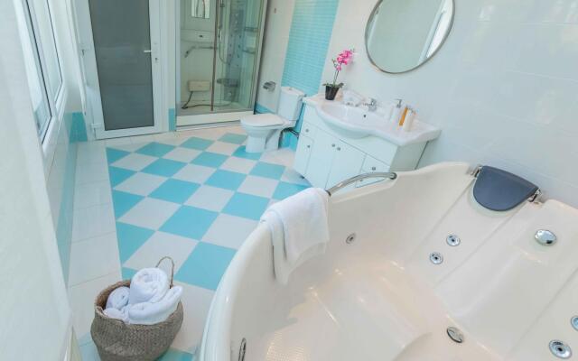 Sani Seaside Luxury - Villa Danai Private Pool
