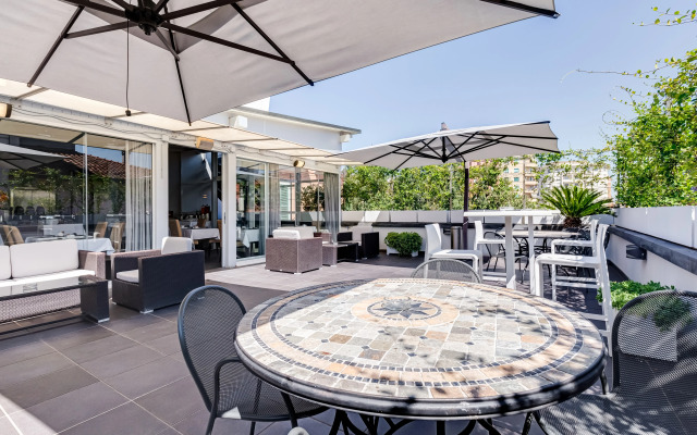 Best Western Cinemusic Hotel