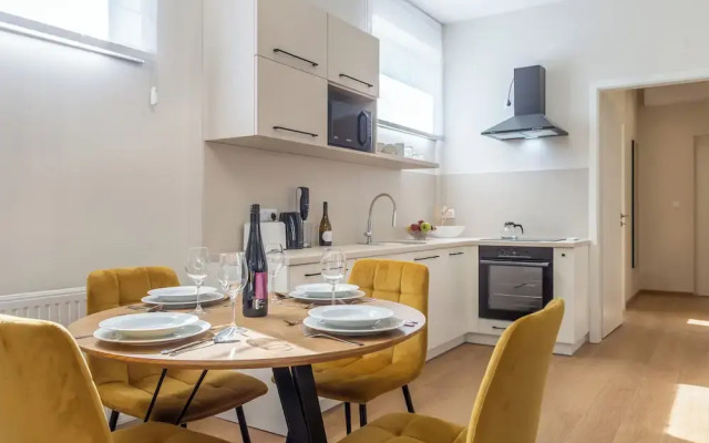 Nemes Apartment The Great