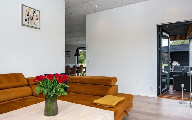 10 Person Holiday Home in Vinderup-by Traum