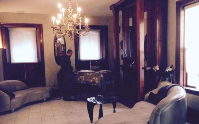 Mount Vernon Square Bed and Breakfast