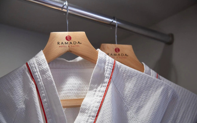 Ramada Hotels & Suites Seoul Namdaemun